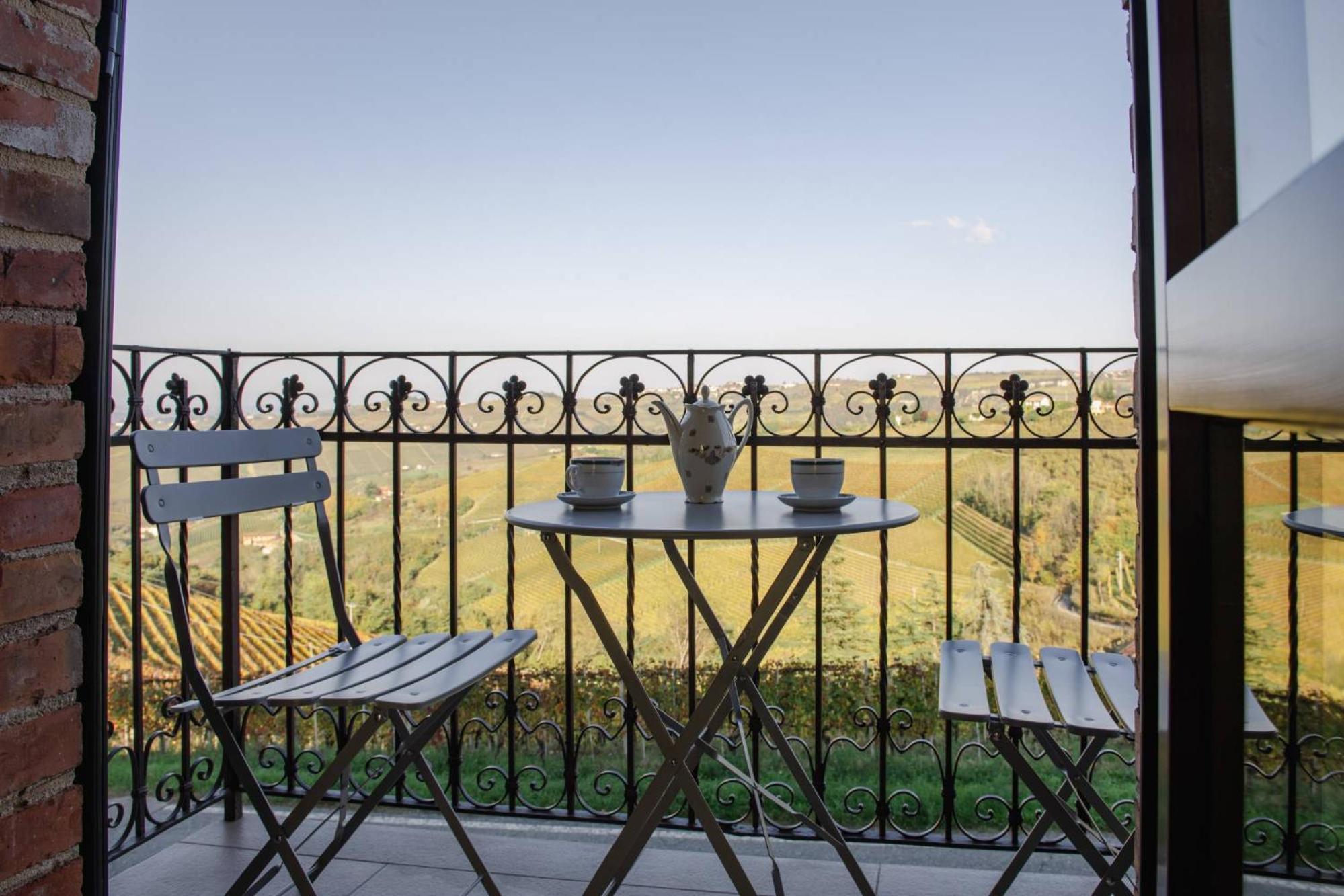 Casa Rubbo - Appartamento In Collina 'Monviso' Alba (Piedmont) Exterior foto